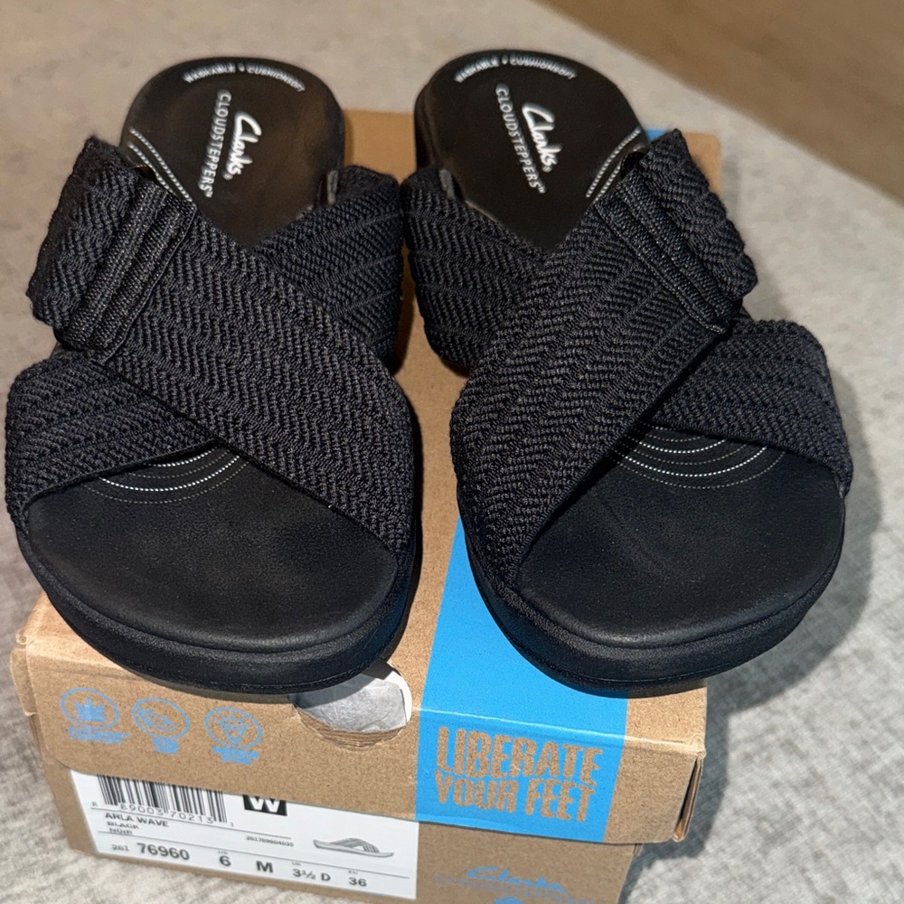 New Clarks Cloudsteppers Size 6 Women’s Comfort Shoes – NIB
